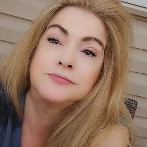 Meet your Posher, Cheri e